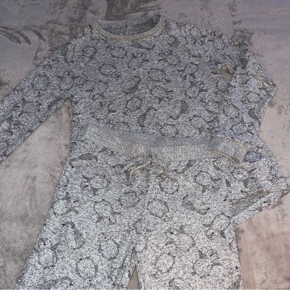 Love to Lounge Primark Penguin print grey pyjamas/ sleepwear/ loungewear set - Picture 1 of 11